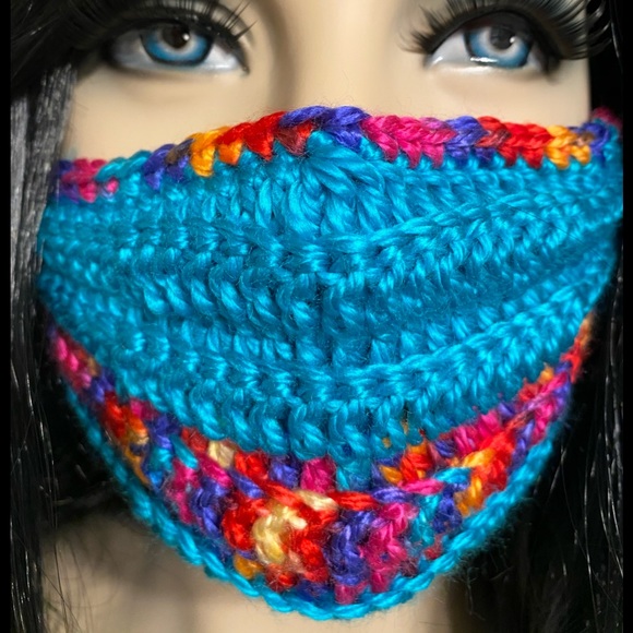 Hand-knitted Face Mask - Picture 12 of 12